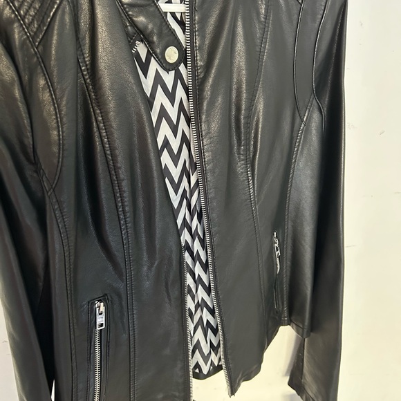 Black Rivet Black Leather Motorcycle Jacket with Quilted Shoulders - Picture 2 of 8